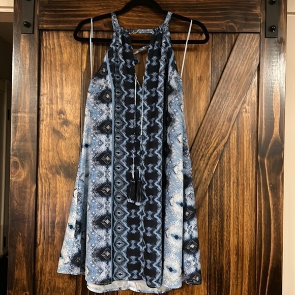 Paper Crane Women’s Medium Dress - Picture 1 of 11